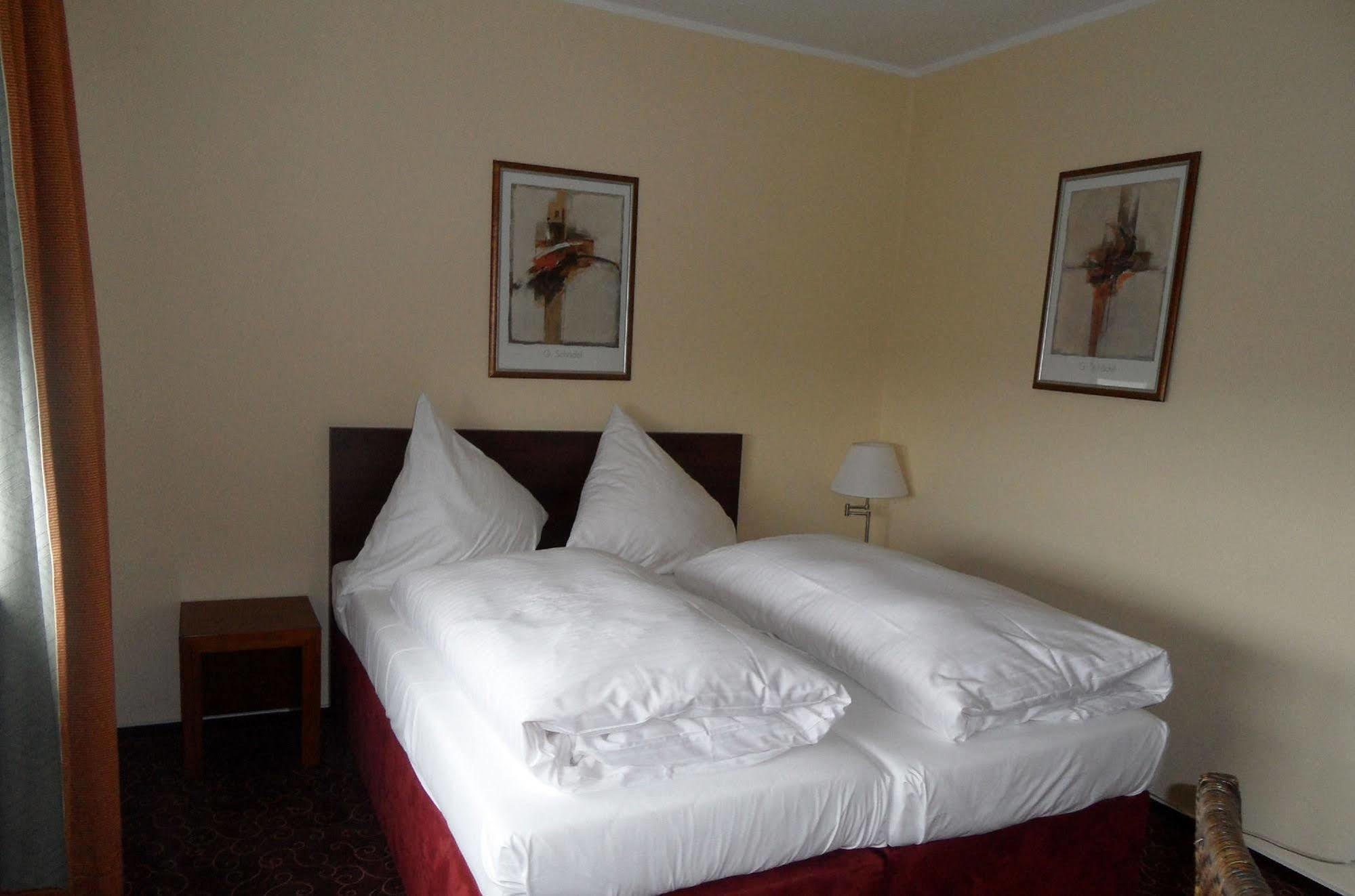 Wiking Hotel Henstedt-Ulzburg Luaran gambar